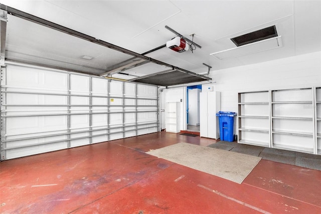638 La Jolla Ave, Sun City Center, FL 33573 - garage featuring a garage door opener