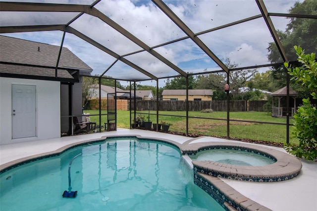 18004 Clear Lake Dr, Lutz, FL 33548 - view of swimming pool with a lanai, a pool with connected hot tub, and a gazebo