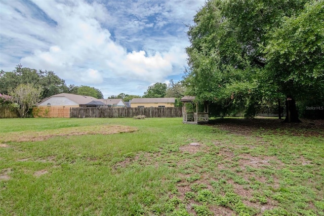 18004 Clear Lake Dr, Lutz, FL 33548 - view of yard with a gazebo