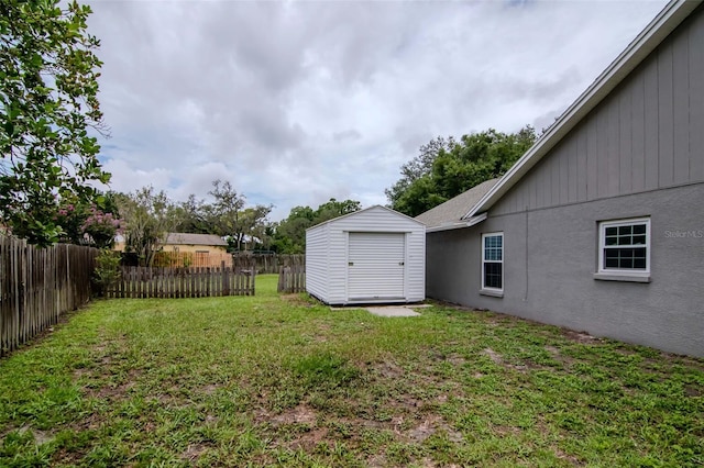 18004 Clear Lake Dr, Lutz, FL 33548 - view of yard with a storage shed