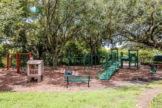 18004 Clear Lake Dr, Lutz, FL 33548 - view of communal playground