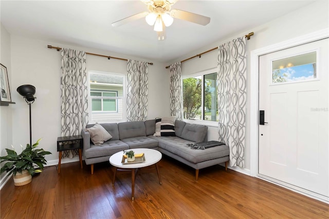 2834 10th Ave N, Saint Petersburg, FL 33713 - living area featuring wood finished floors and ceiling fan