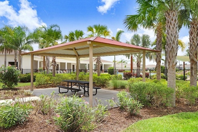 5430 Thistle Field Ct, Wesley Chapel, FL 33545 - surrounding community featuring a gazebo