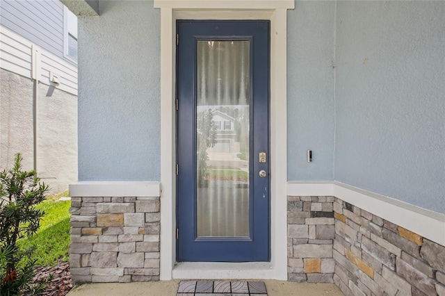 10580 Gliding Eagle Way, Land O Lakes, FL 34638 - entrance to property with stucco siding