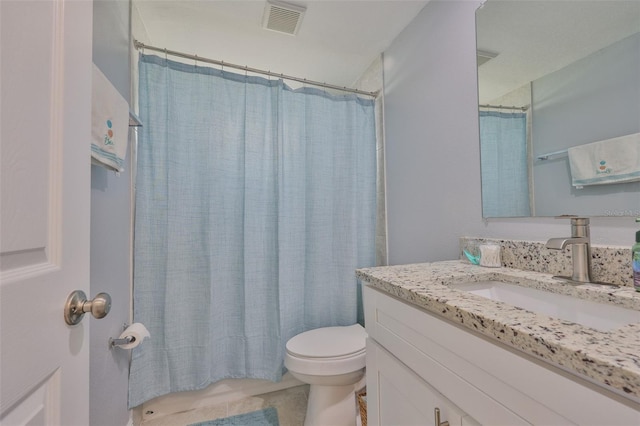 540 Firefly Ln, Apollo Beach, FL 33572 - bathroom featuring vanity and a shower with shower curtain