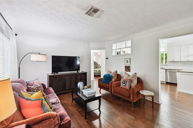 2560 51st St N, Saint Petersburg, FL 33710 - photo 5