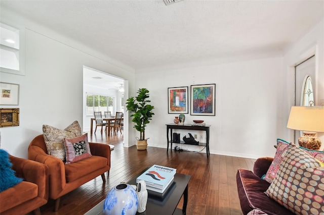 2560 51st St N, Saint Petersburg, FL 33710 - photo 7