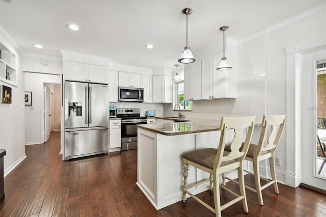 2560 51st St N, Saint Petersburg, FL 33710 - photo 10