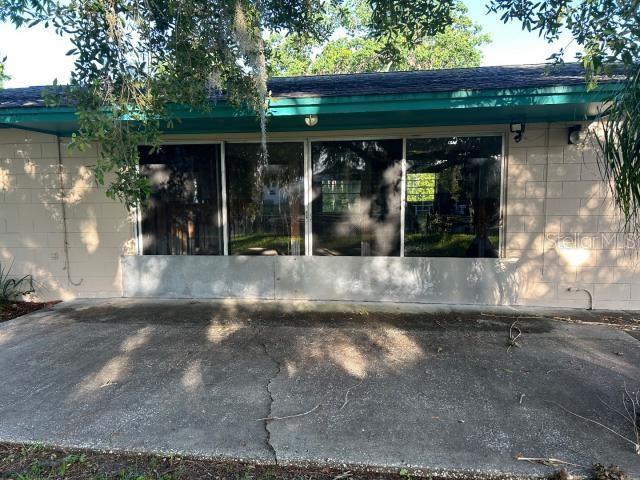 3901 N Nokomis Pt, Crystal River, FL 34428 - view of side of home with concrete block siding