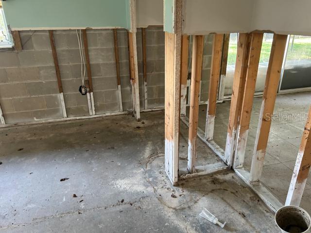 3901 N Nokomis Pt, Crystal River, FL 34428 - view of miscellaneous room