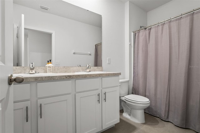 10823 Trailing Vine Dr, Tampa, FL 33610 - full bath featuring toilet and vanity