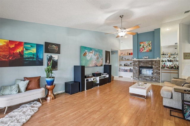 10902 Bent Tree Pl, Tampa, FL 33618 - photo 4