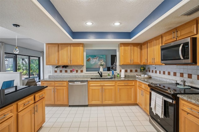 10902 Bent Tree Pl, Tampa, FL 33618 - photo 7