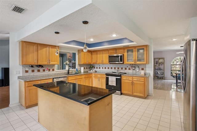 10902 Bent Tree Pl, Tampa, FL 33618 - photo 8