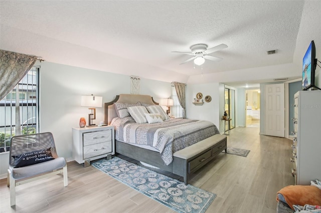 10902 Bent Tree Pl, Tampa, FL 33618 - photo 13