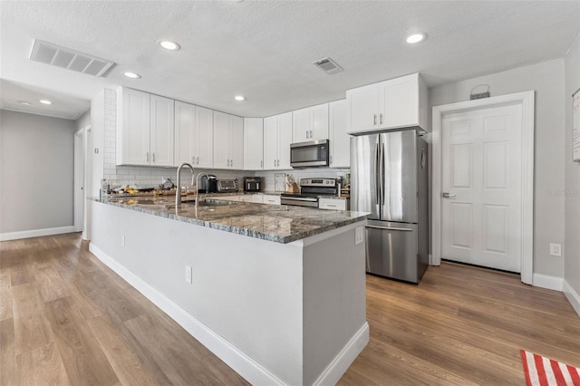 7210 14th St N, Saint Petersburg, FL 33702 - photo 3