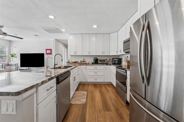 7210 14th St N, Saint Petersburg, FL 33702 - photo 4