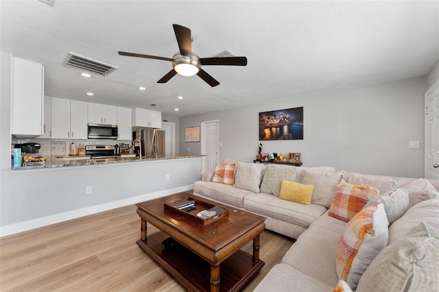 7210 14th St N, Saint Petersburg, FL 33702 - photo 7