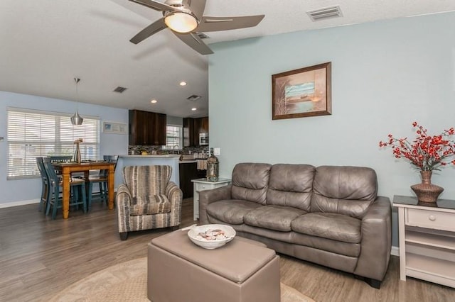 9107 Brunswick Ln, Tampa, FL 33615 - photo 21