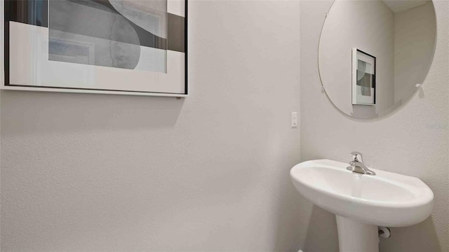135 Mangrove Shade Cir, Apollo Beach, FL 33572 - bathroom featuring a sink