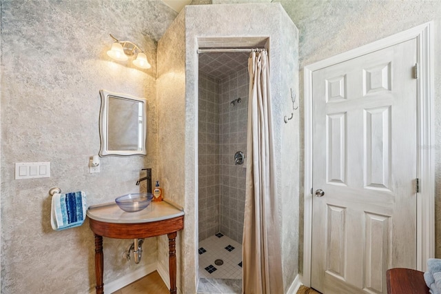 6543 Louise Ct, Hudson, FL 34667 - full bathroom featuring a sink and a tile shower