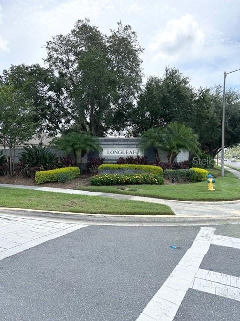 1914 Sassafras Dr, Wesley Chapel, FL 33543 - view of community sign