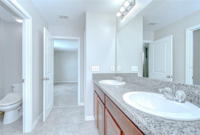 208 English Heritage Pl, Dover, FL 33527 - full bath featuring double vanity and tile patterned floors