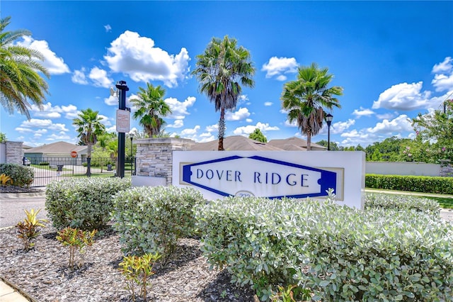 208 English Heritage Pl, Dover, FL 33527 - view of community / neighborhood sign