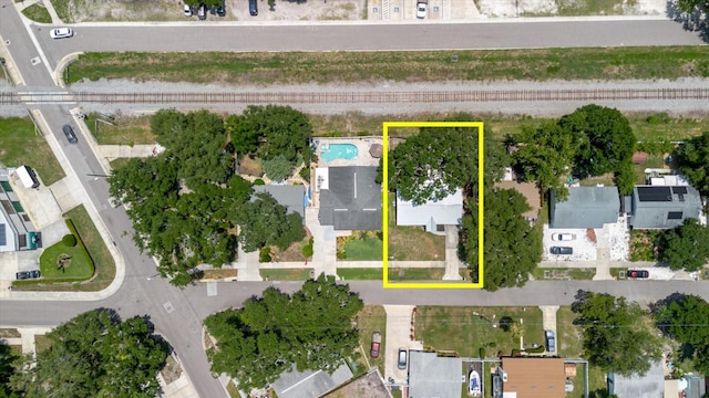 706 E Gate Dr, Safety Harbor, FL 34695 - view of property location with property boundaries highlighted and a pool area