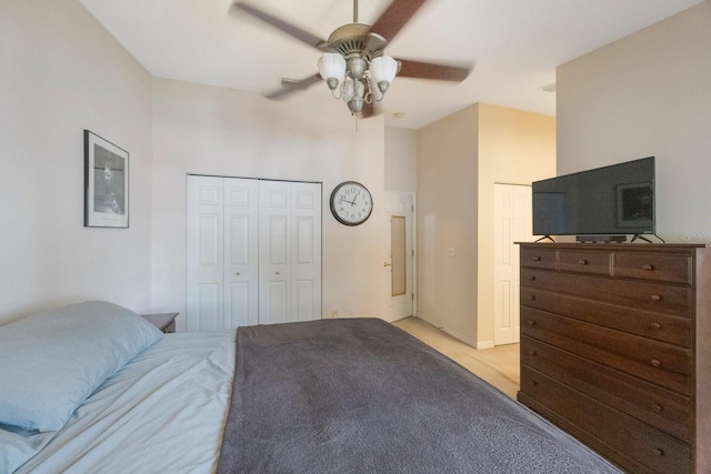 9205 Jakes Path, Largo, FL 33771 - bedroom with ceiling fan