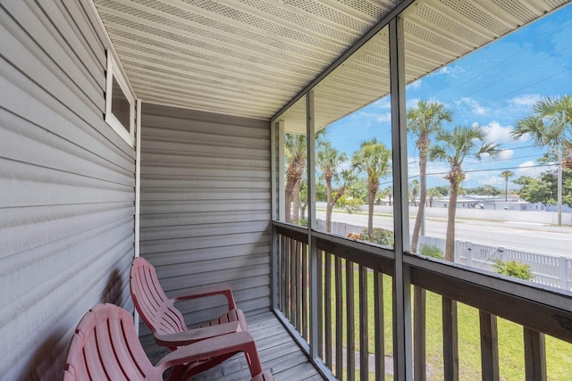 9205 Jakes Path, Largo, FL 33771 - view of sunroom