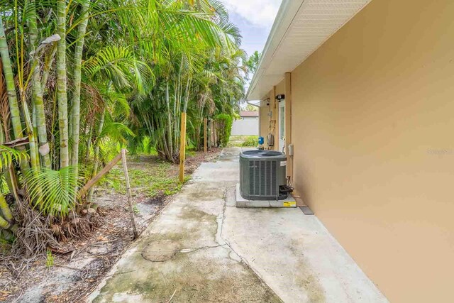 113 Maplewood Ave, Clearwater, FL 33765 - photo 73