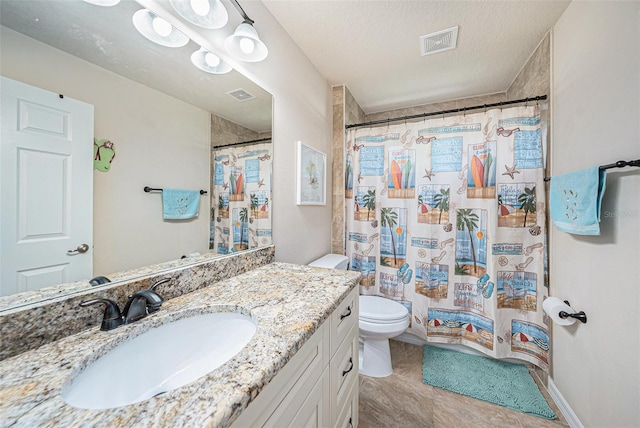 5065 Royal Palms Way Unit 303, New Port Richey, FL 34652 - bathroom with vanity, a textured ceiling, and a shower with curtain