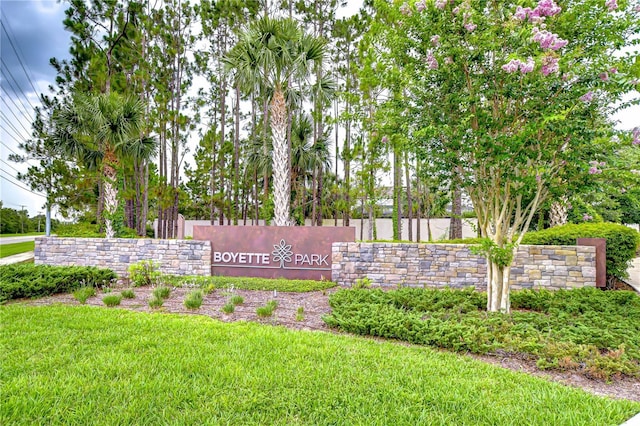 11619 Cambium Crown Dr, Riverview, FL 33569 - community / neighborhood sign with a lawn