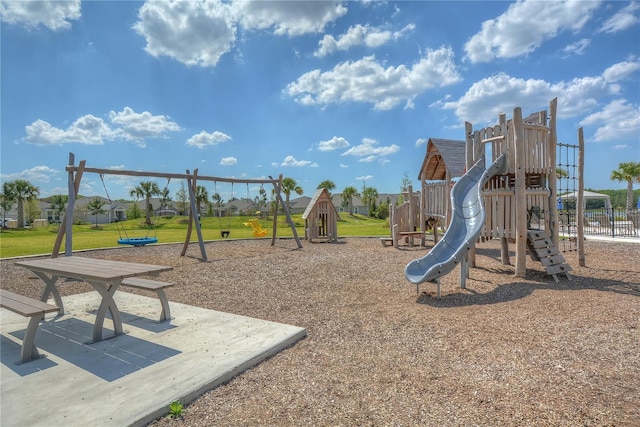 11619 Cambium Crown Dr, Riverview, FL 33569 - community playground featuring a yard