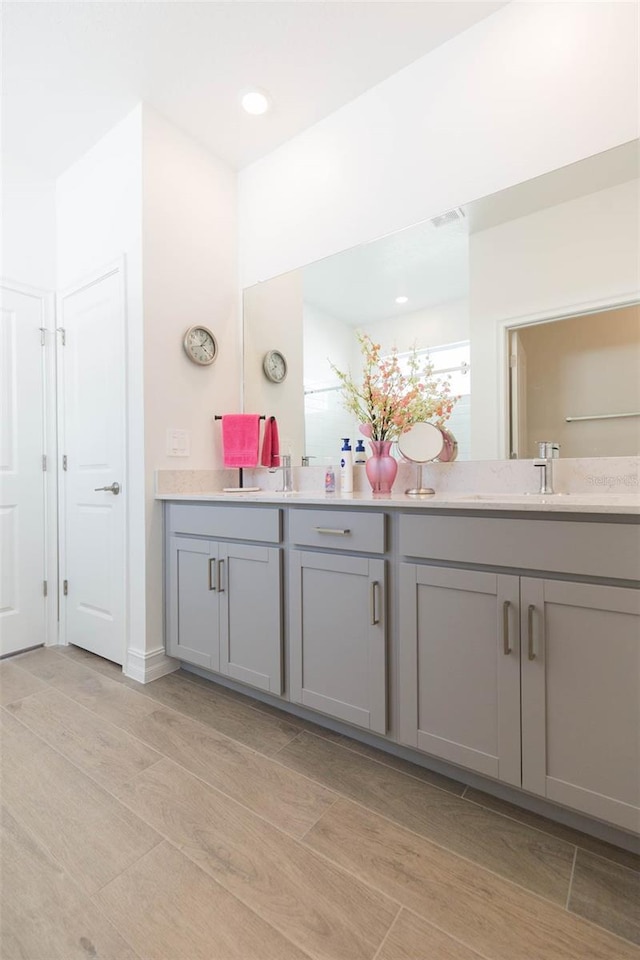 11717 74th Cir E, Palmetto, FL 34221 - full bath with double vanity and recessed lighting