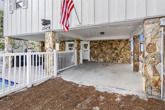 12458 1st St W, Treasure Island, FL 33706 - view of garage