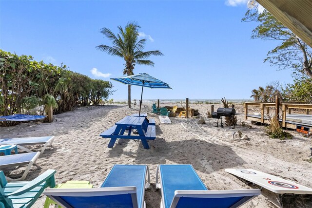 12458 1st St W, Treasure Island, FL 33706 - view of yard