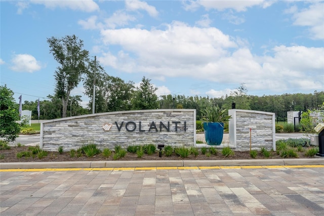 26082 Woven Wicker Bnd, Lutz, FL 33559 - view of community / neighborhood sign