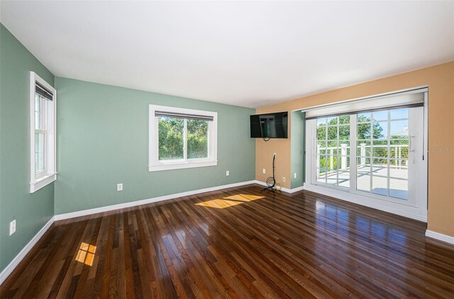 160 Shore Dr, Palm Harbor, FL 34683 - photo 8