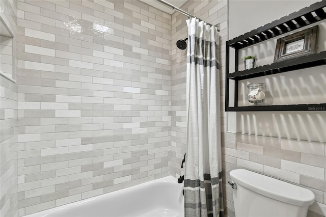 344 Cascade Ln, Palm Harbor, FL 34684 - full bathroom with shower / tub combo and toilet