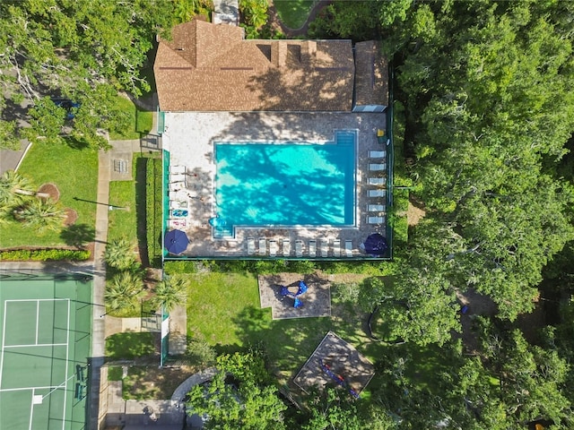 344 Cascade Ln, Palm Harbor, FL 34684 - view from above of property featuring a pool