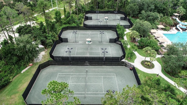 4116 Knollpoint Dr, Wesley Chapel, FL 33544 - bird's eye view of a pool area