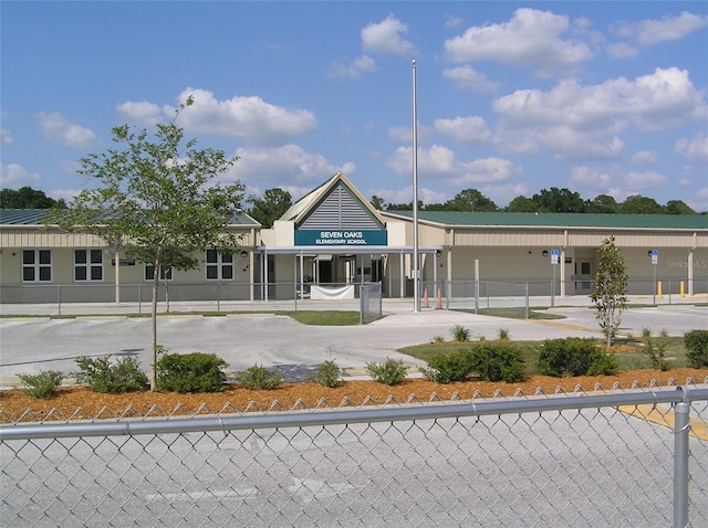 4116 Knollpoint Dr, Wesley Chapel, FL 33544 - view of building exterior