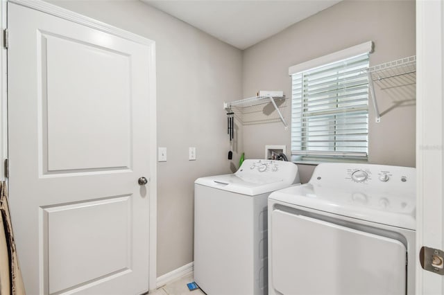 9437 Lemon Drop Loop, Sun City Center, FL 33573 - washroom with independent washer and dryer and baseboards