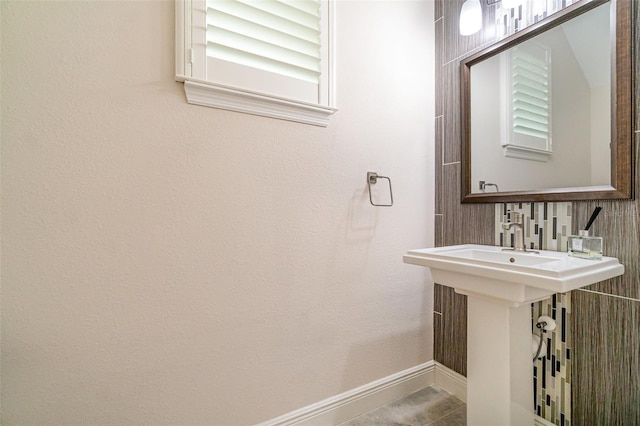 9349 Mira Valle Ln, Winter Garden, FL 34787 - bathroom with baseboards