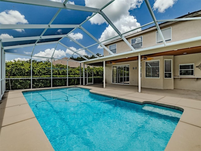 5315 Cedarshake Ln, Valrico, FL 33596 - outdoor pool with ceiling fan and a patio