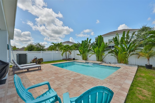 314 Blackrock Ln, Apollo Beach, FL 33572 - view of swimming pool featuring a patio and a fenced backyard