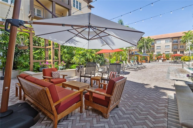 100 4th Ave S Unit 103, Saint Petersburg, FL 33701 - view of patio