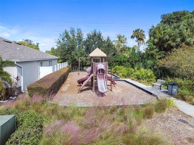 11541 Tangle Branch Ln, Gibsonton, FL 33534 - view of communal playground